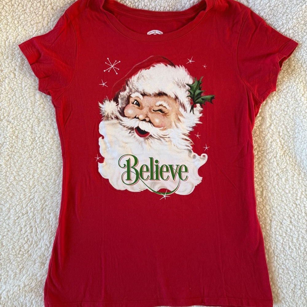Festive Group of Christmas-Themed Shirts - Picture 4 of 4